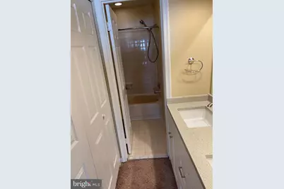 4221 Devonwood Way, Woodbridge, VA 22192 - Photo 16