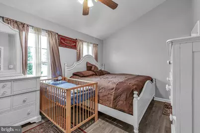 12729 Hunterbrook Drive, Woodbridge, VA 22192 - Photo 18