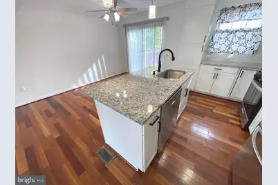 5597 Shannon Court, Woodbridge, VA 22193 - Photo 10