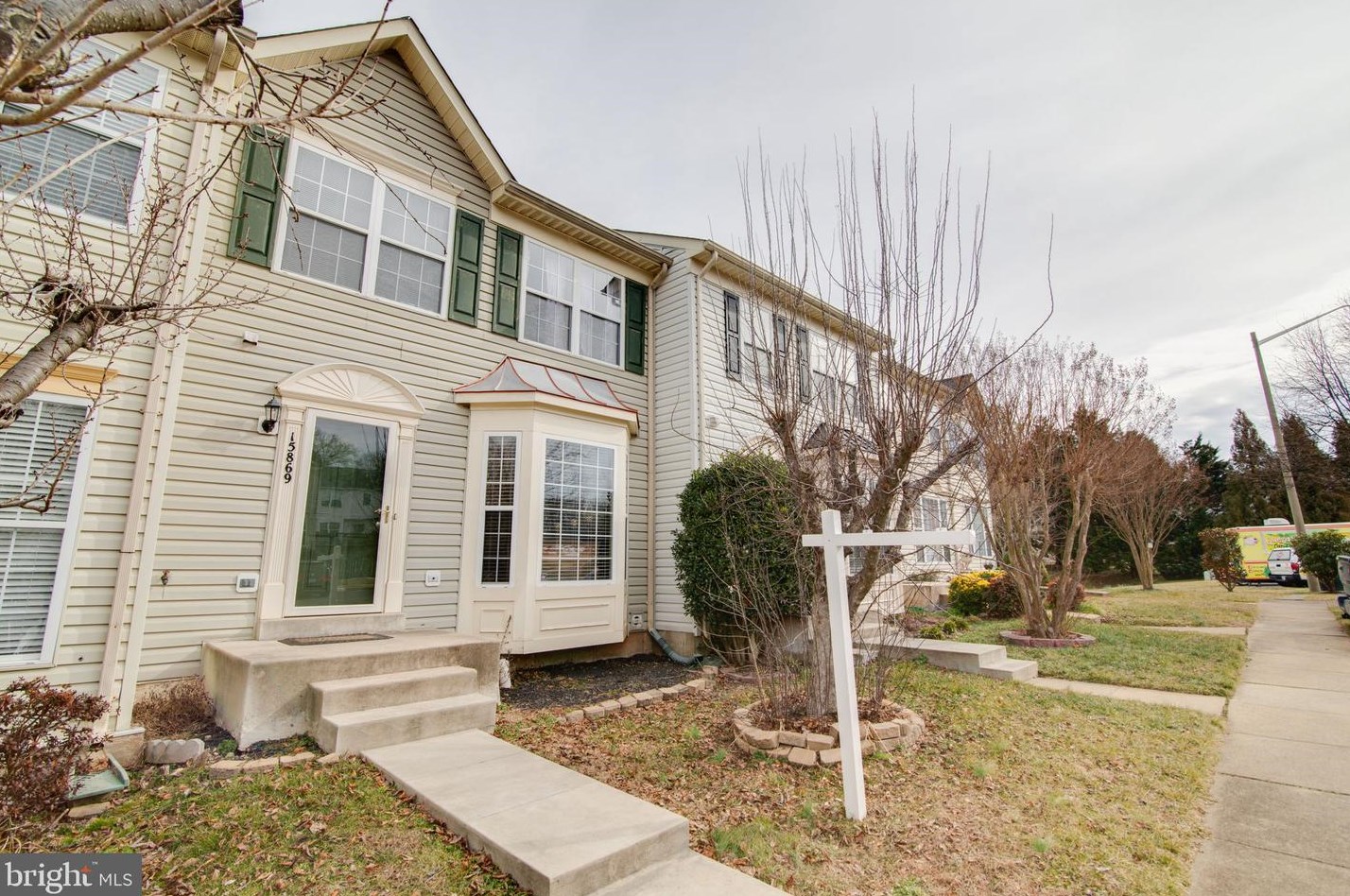 15869 Pebblewood St, Dumfries, VA 22025-1234