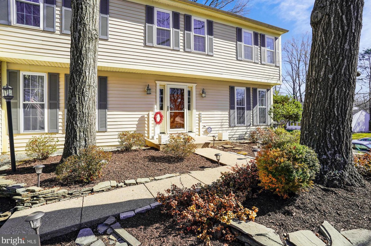 4400 Loganberry Ln, Dumfries, VA 22025-1002