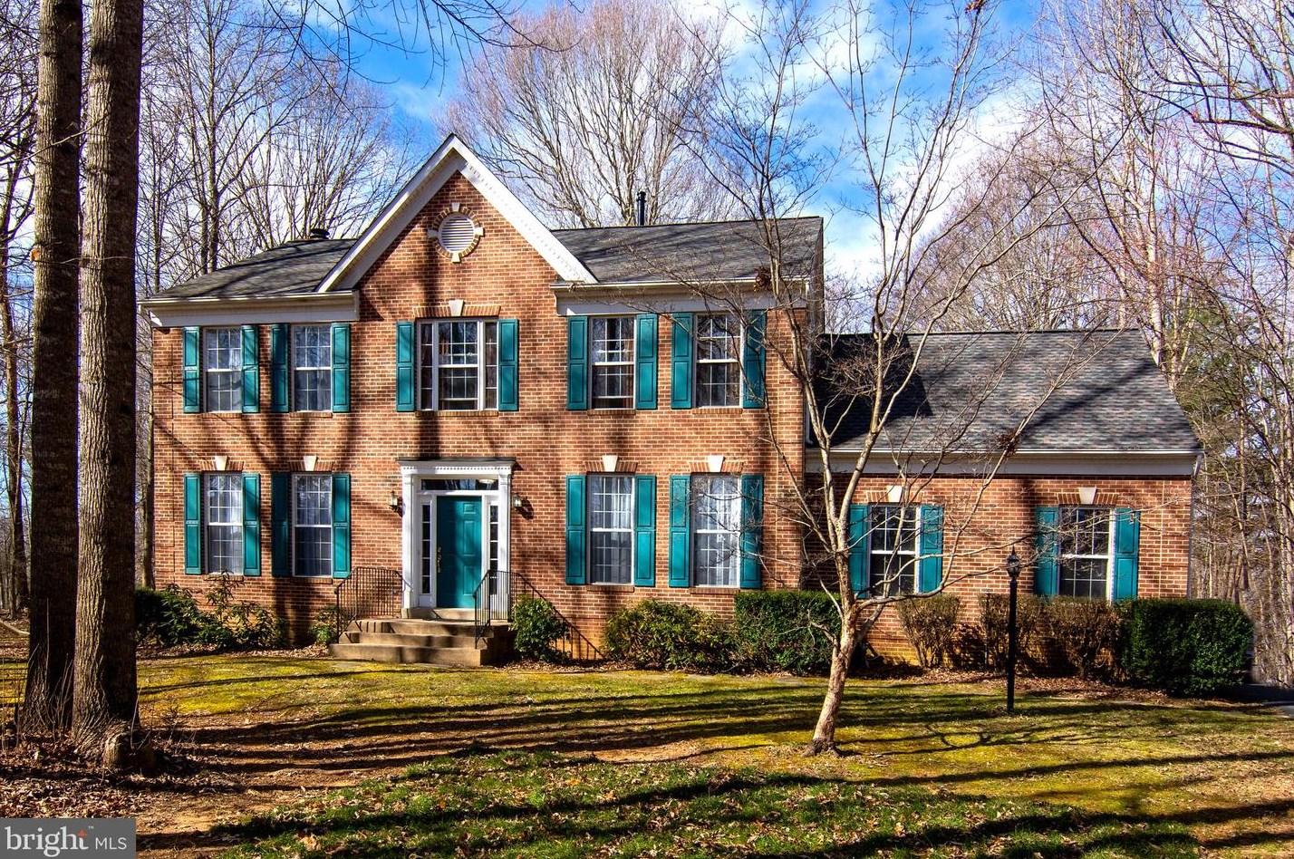 13900 Holly Forest Dr, Manassas, VA 20112-3865