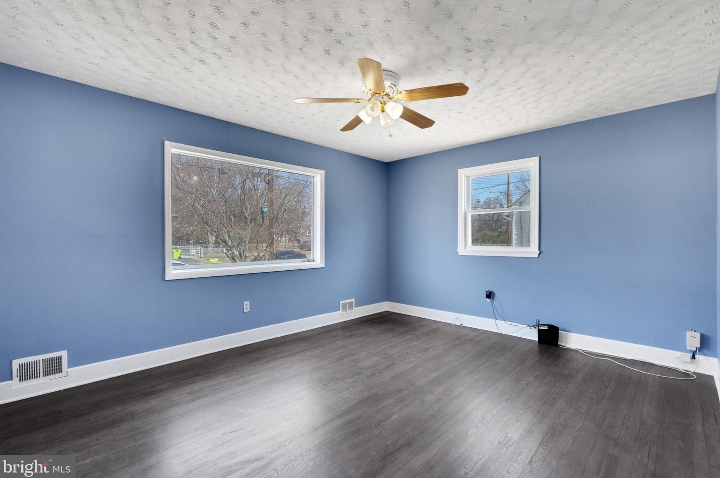 1305 D St, Woodbridge, VA 22191-1707