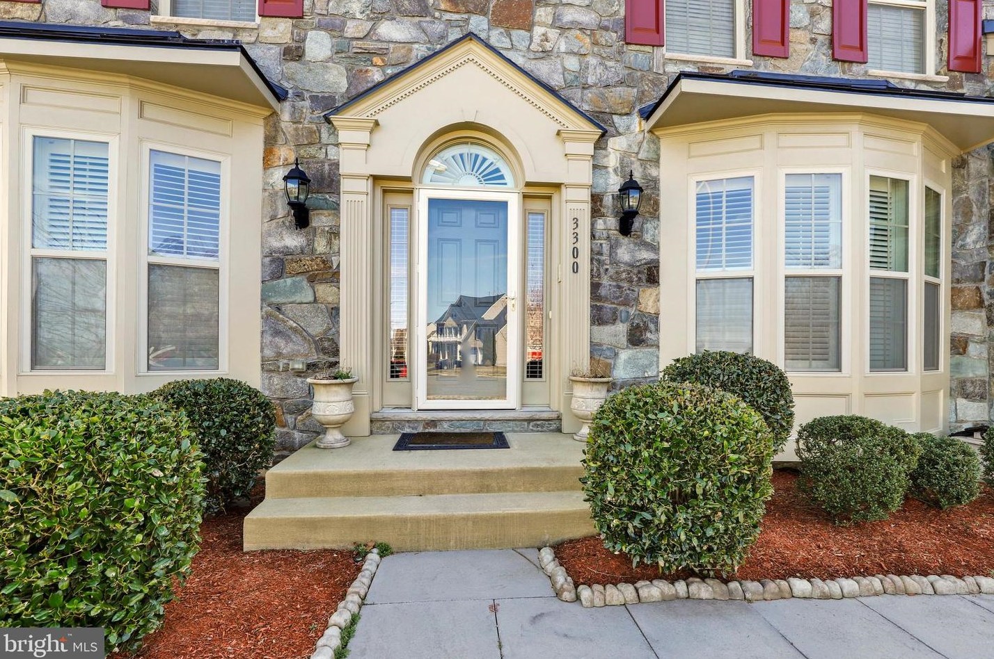 3300 Dondis Creek Dr, Triangle, VA 22172