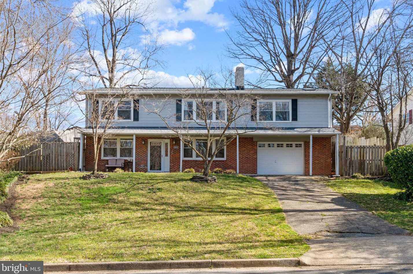 19003 Red Oak Ln, Triangle, VA 22172