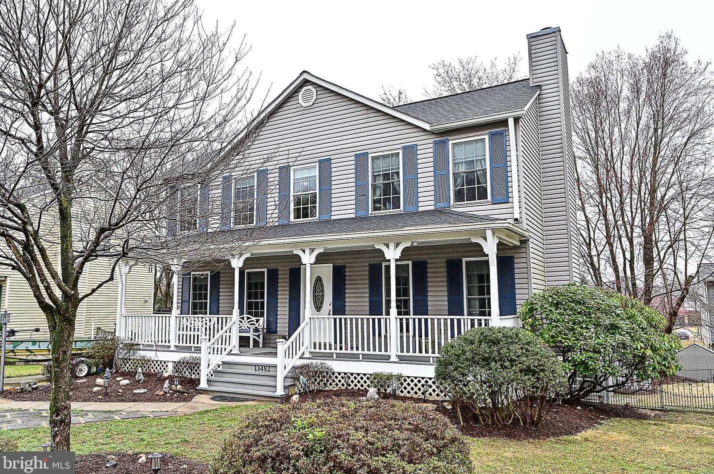 13482 Photo Dr, Woodbridge, VA 22193-3930