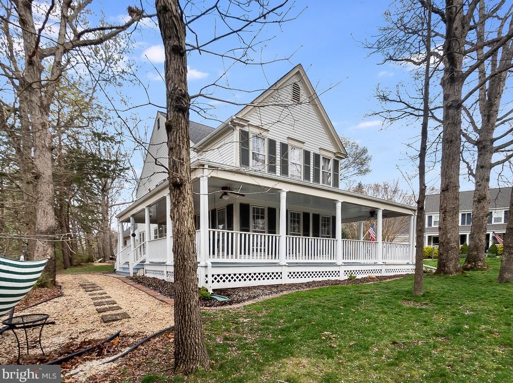 15500 Cliffview Dr, Dumfries, VA 22025-1125