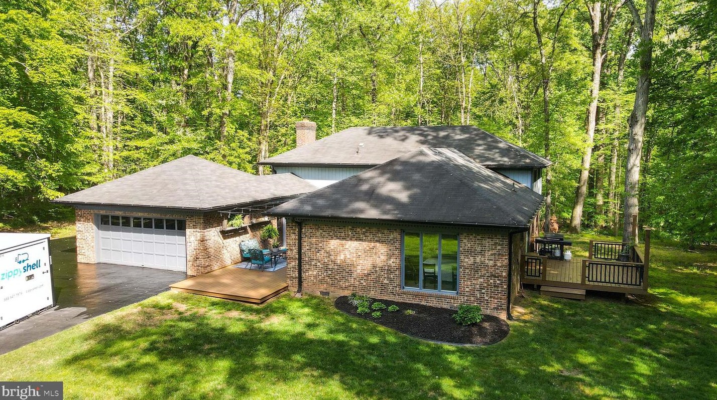 12003 Parkriver Dr, Manassas, VA 20112-3317
