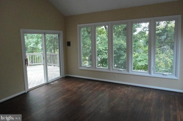 4759 Timber Ridge Dr, Dumfries, VA 22025