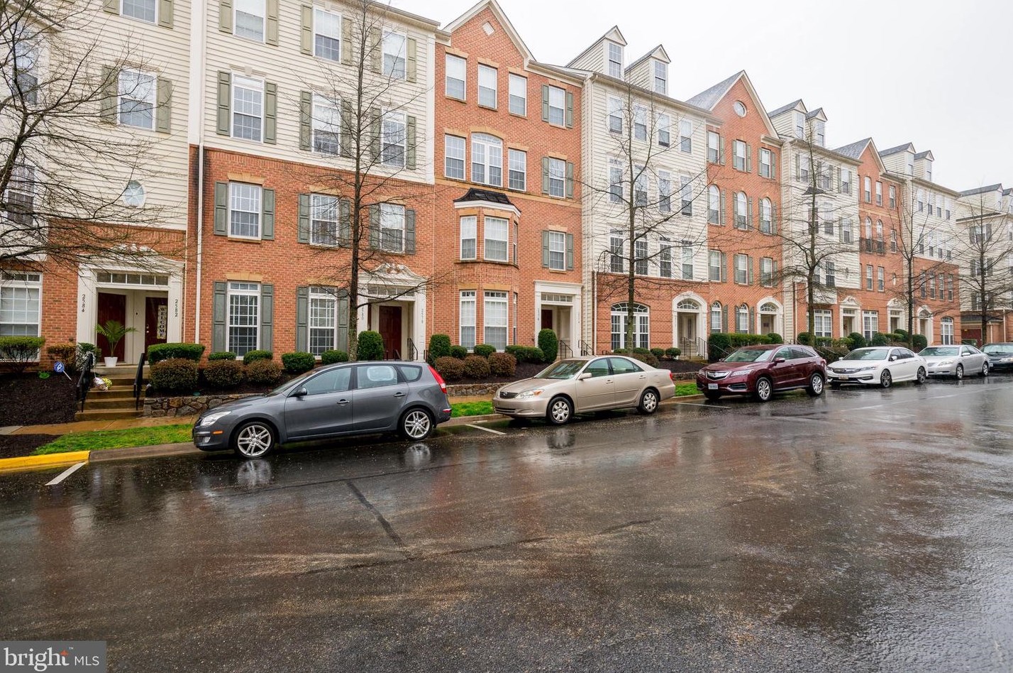 2576 Eastbourne Dr, Woodbridge, VA 22191-4059