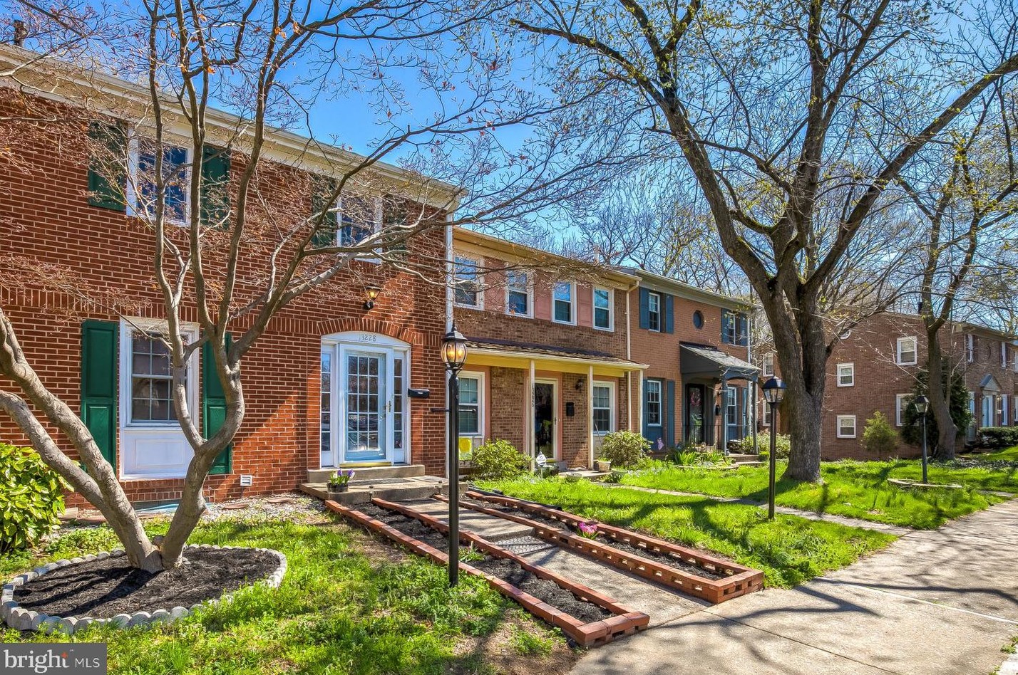13228 Putnam Cir, Woodbridge, VA 22191-1035