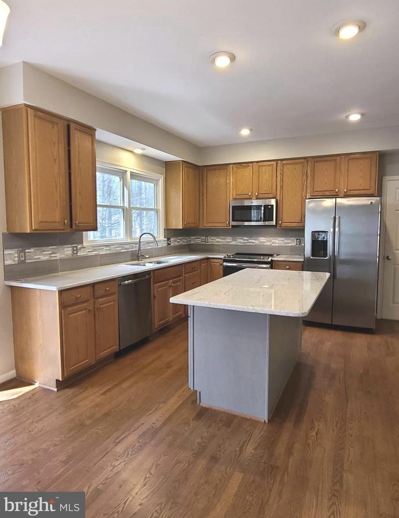 7873 Meadowgate Dr, Manassas, VA 20112-4669