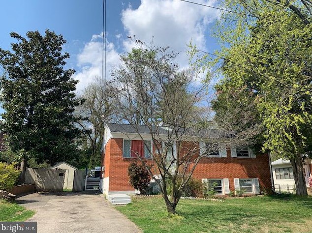 14208 Chesterfield Dr, Woodbridge, VA 22191-2509