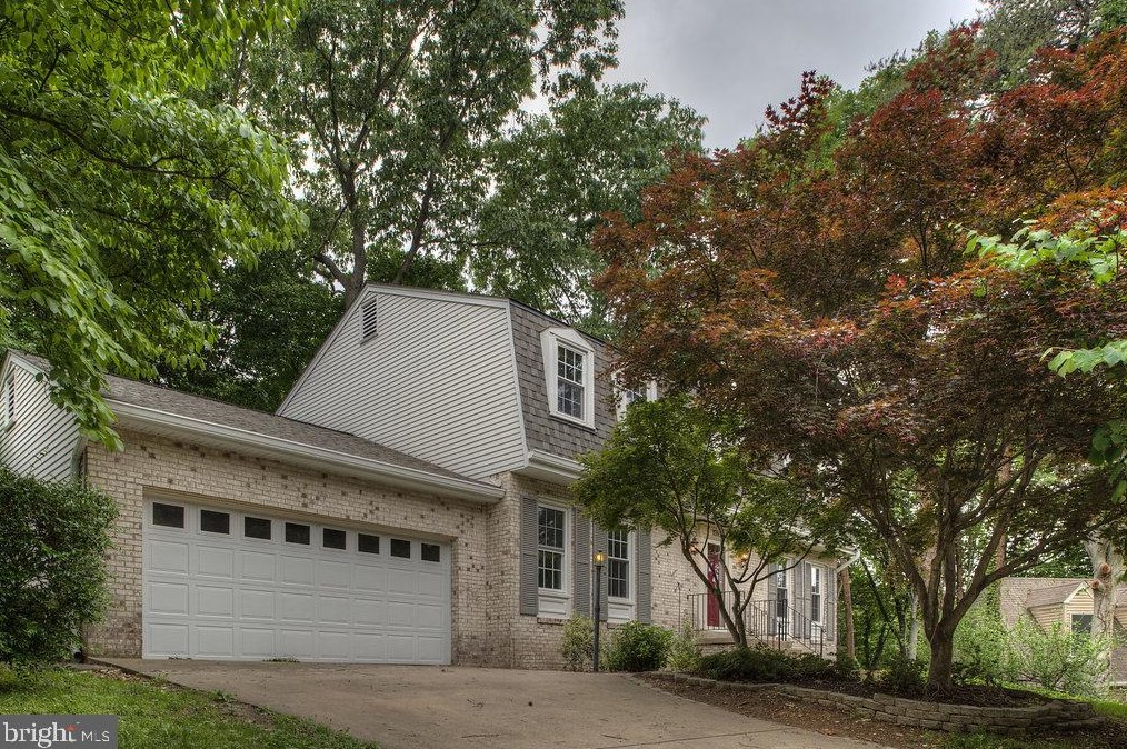 15884 Cliffbrook Ct, Dumfries, VA 22025-1608