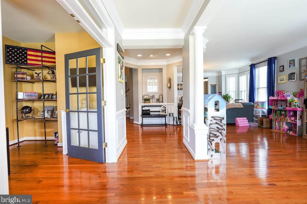 10890 General Kirkland Dr, Bristow, VA 20136