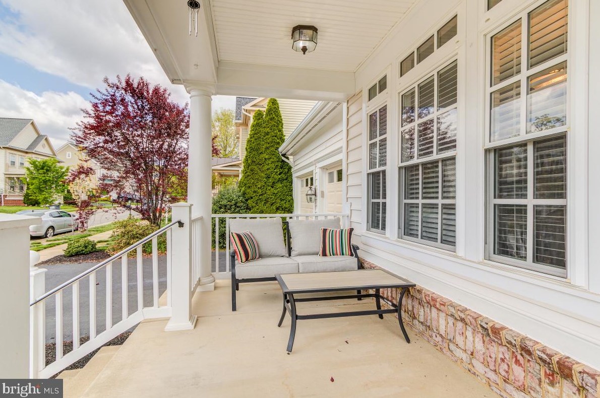 10886 General Kirkland Dr, Bristow, VA 20136