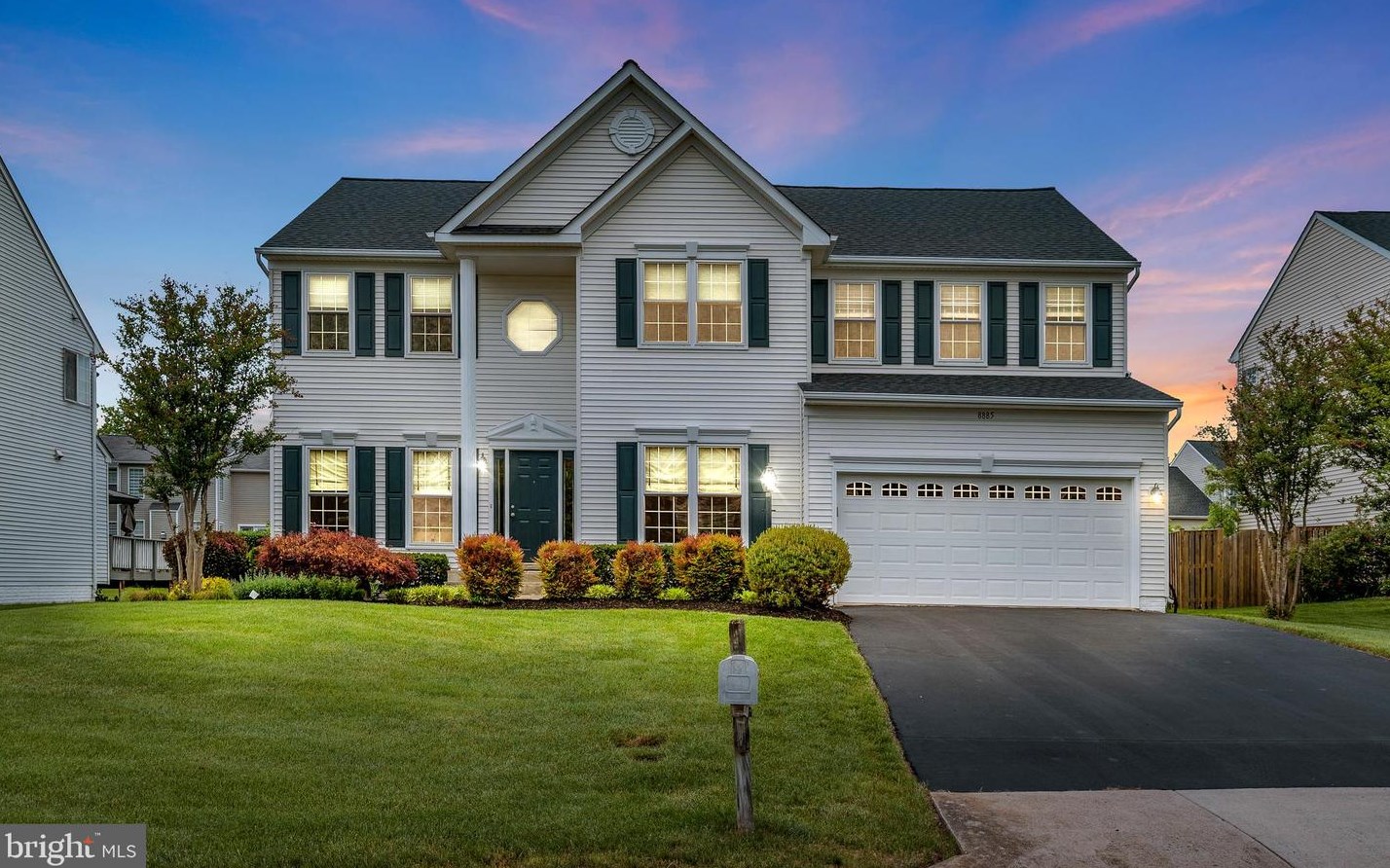 8885 Whitchurch Ct, Bristow, VA 20136