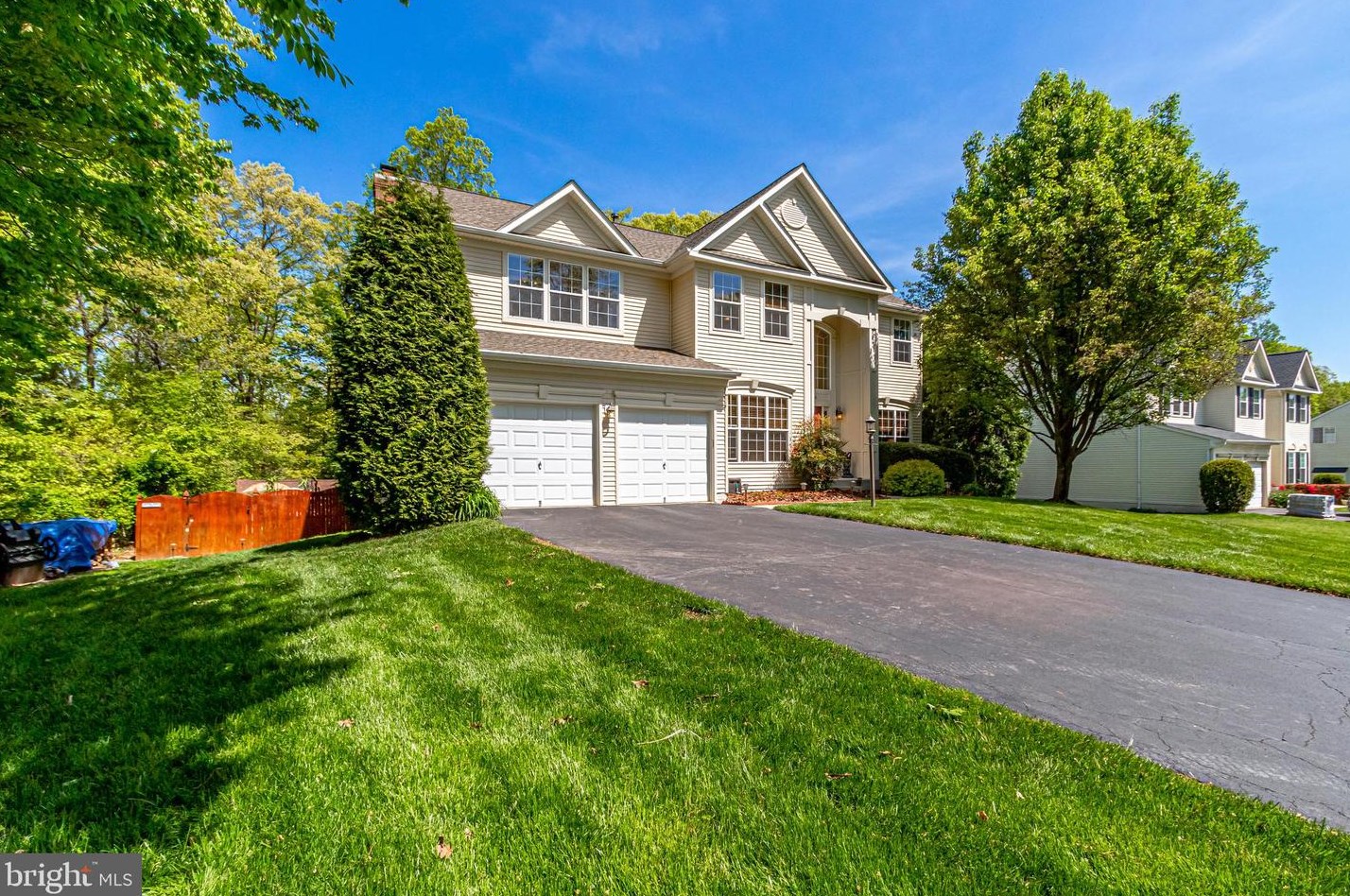 8436 Summer Breeze Pl, Manassas, VA 20112-2741