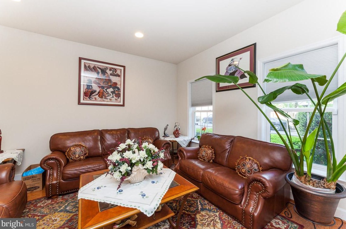 14604 Crossfield Way, Woodbridge VA  22191-4068 exterior