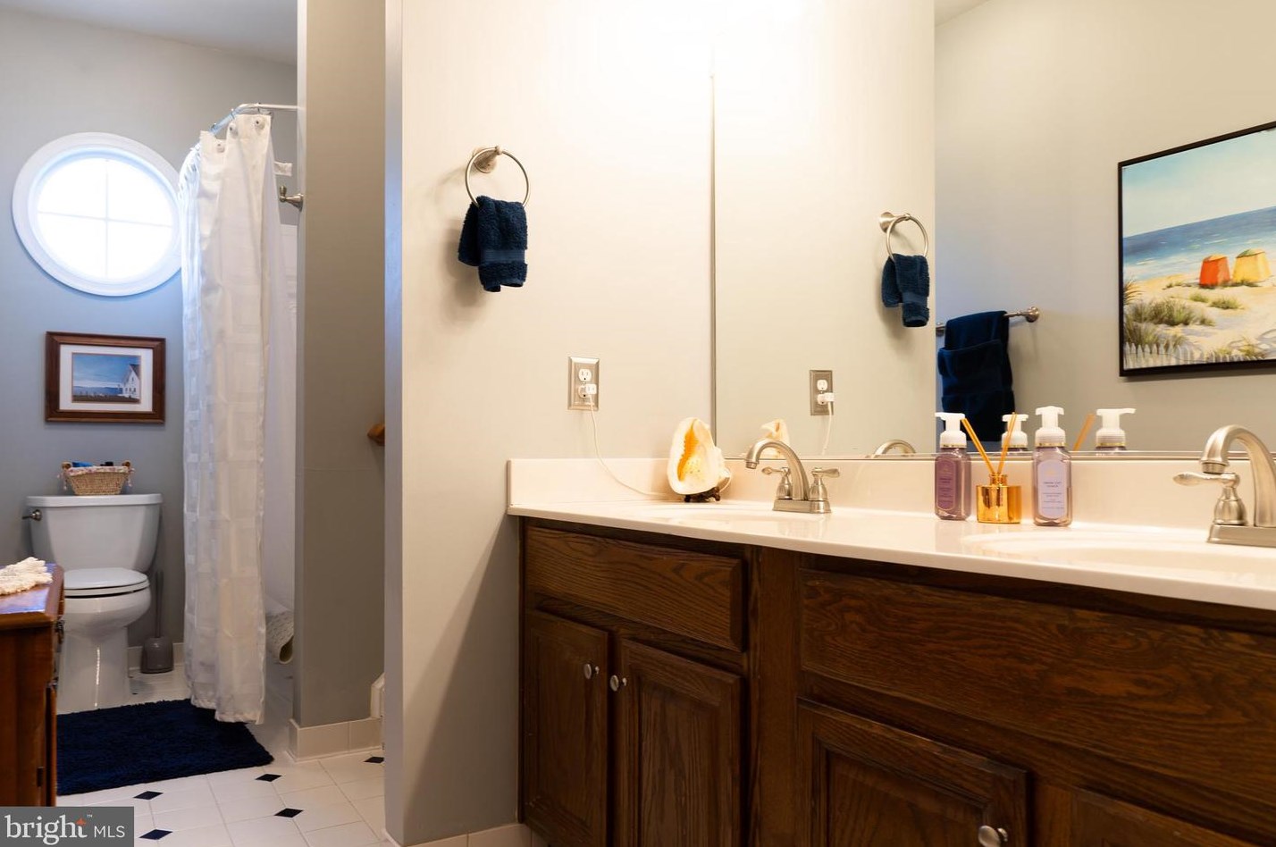 12429 Great Falls Dr, Bristow, VA 20136