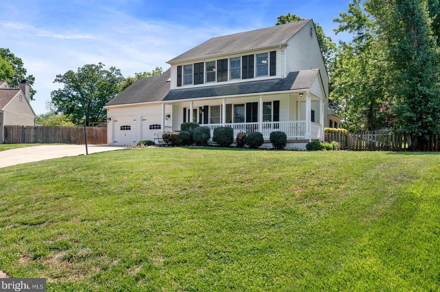 8211 Sunset Dr, Manassas, VA 20110-3813