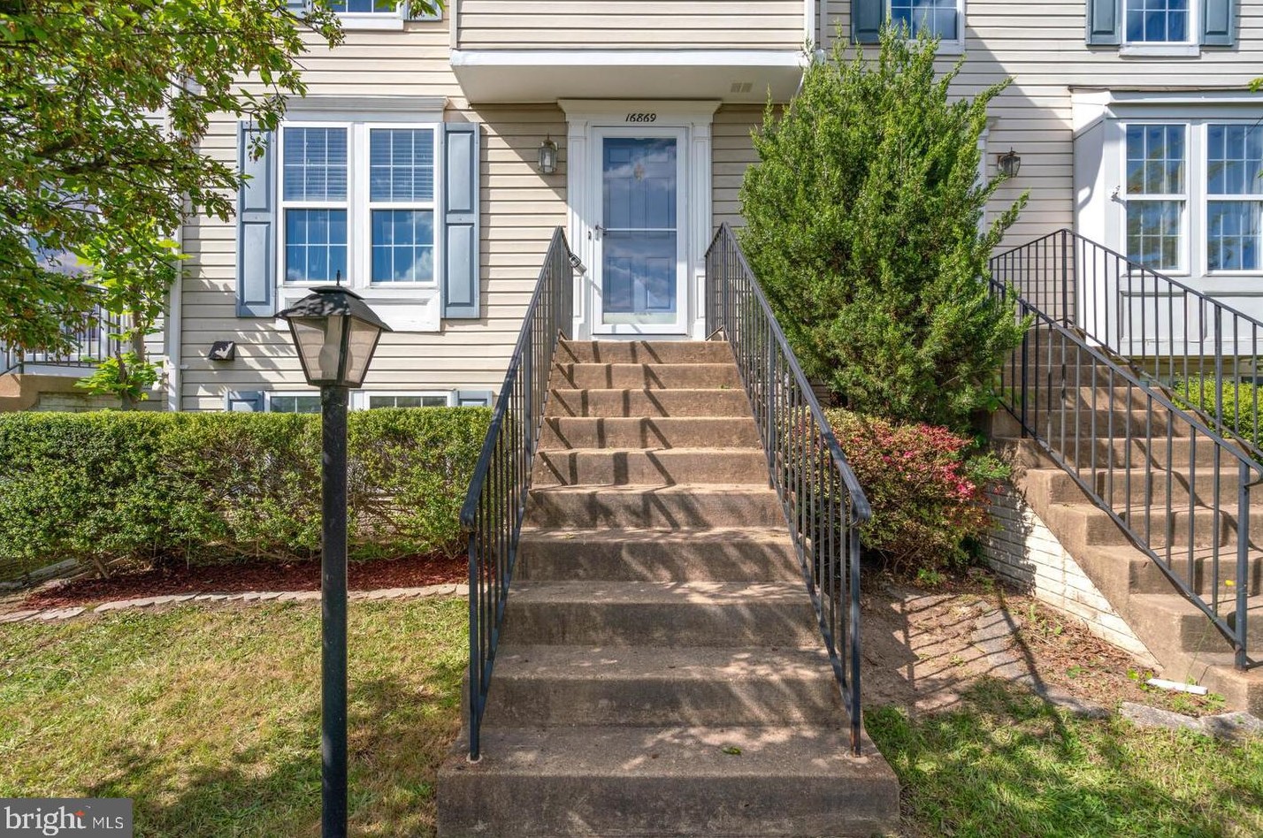 16869 Toms River Loop, Dumfries, VA 22026-2182