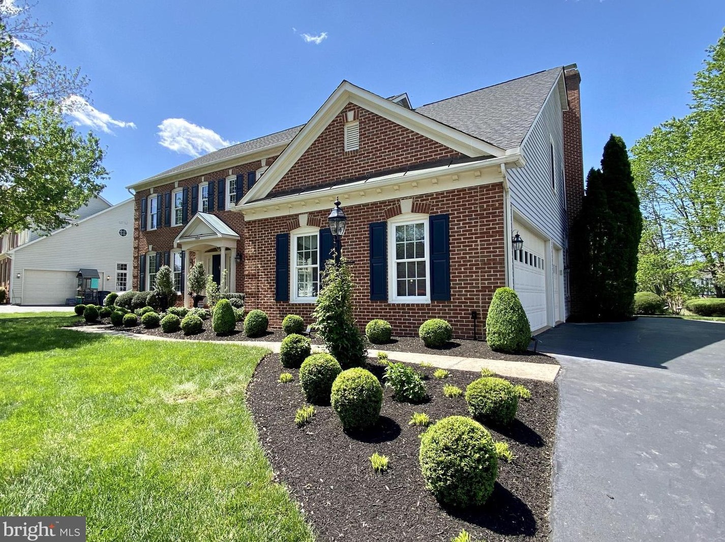 7864 Virginia Oaks Dr, Gainesville, VA 20155