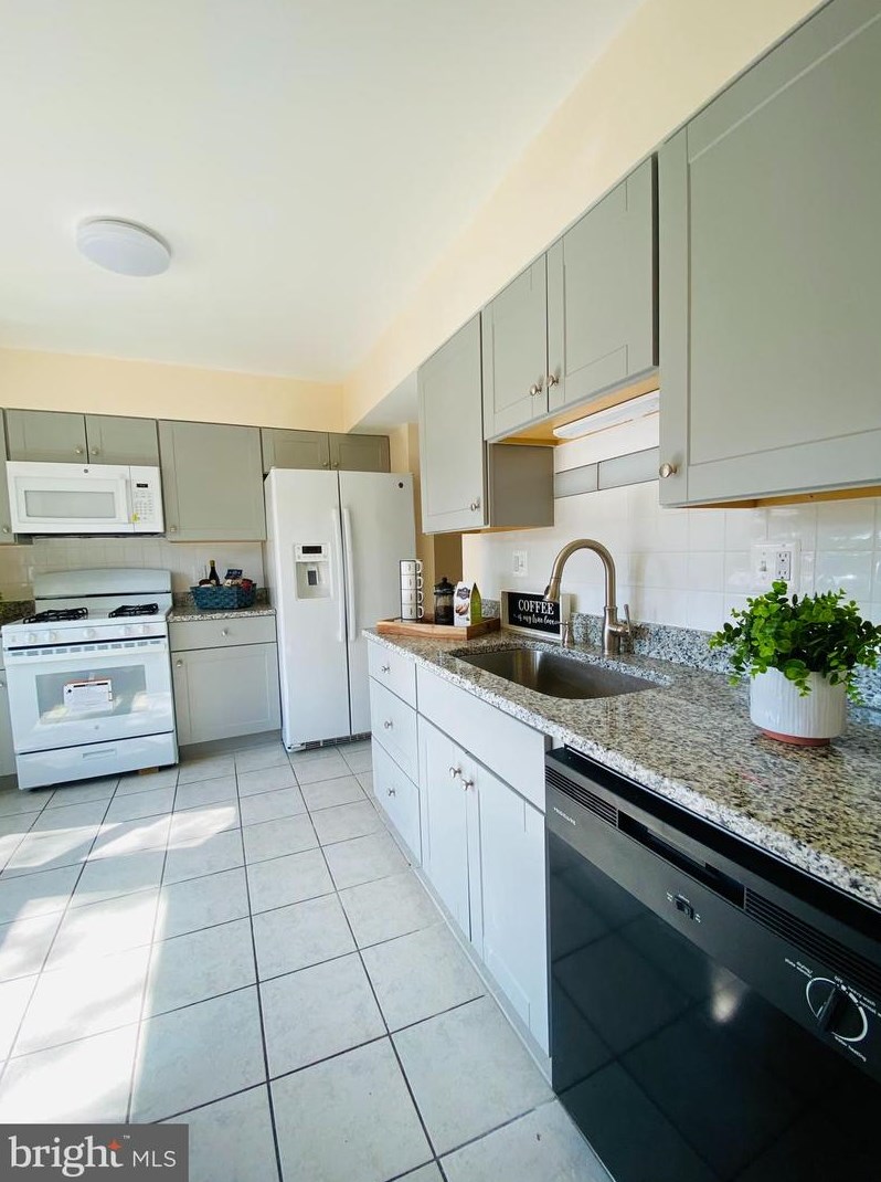 8059 Community Dr, Manassas, VA 20109