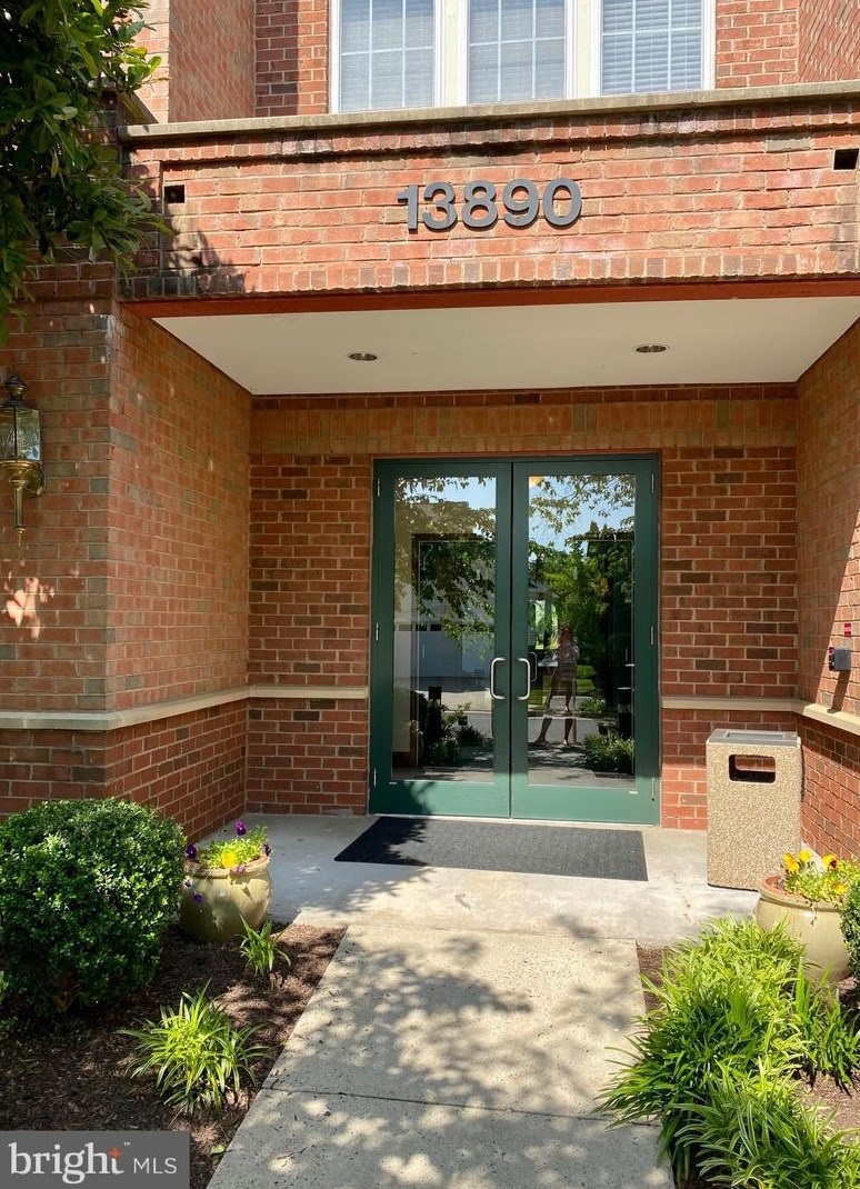 13890 Chelmsford Dr #b110, Gainesville, VA 20155