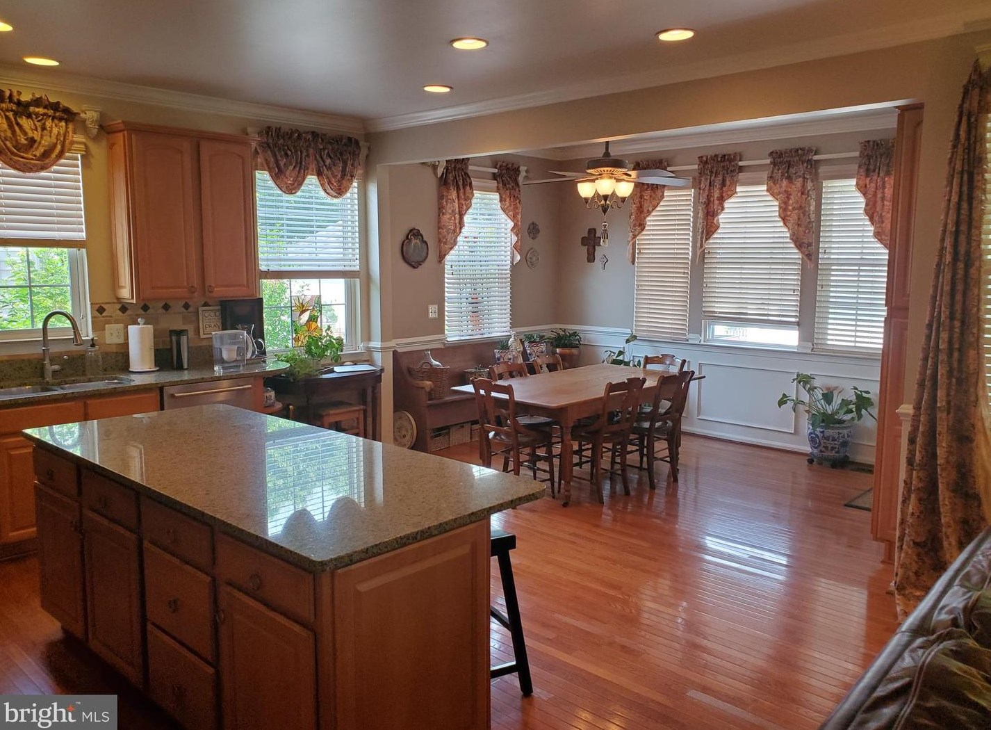 10242 Peel Ring Pl, Bristow, VA 20136