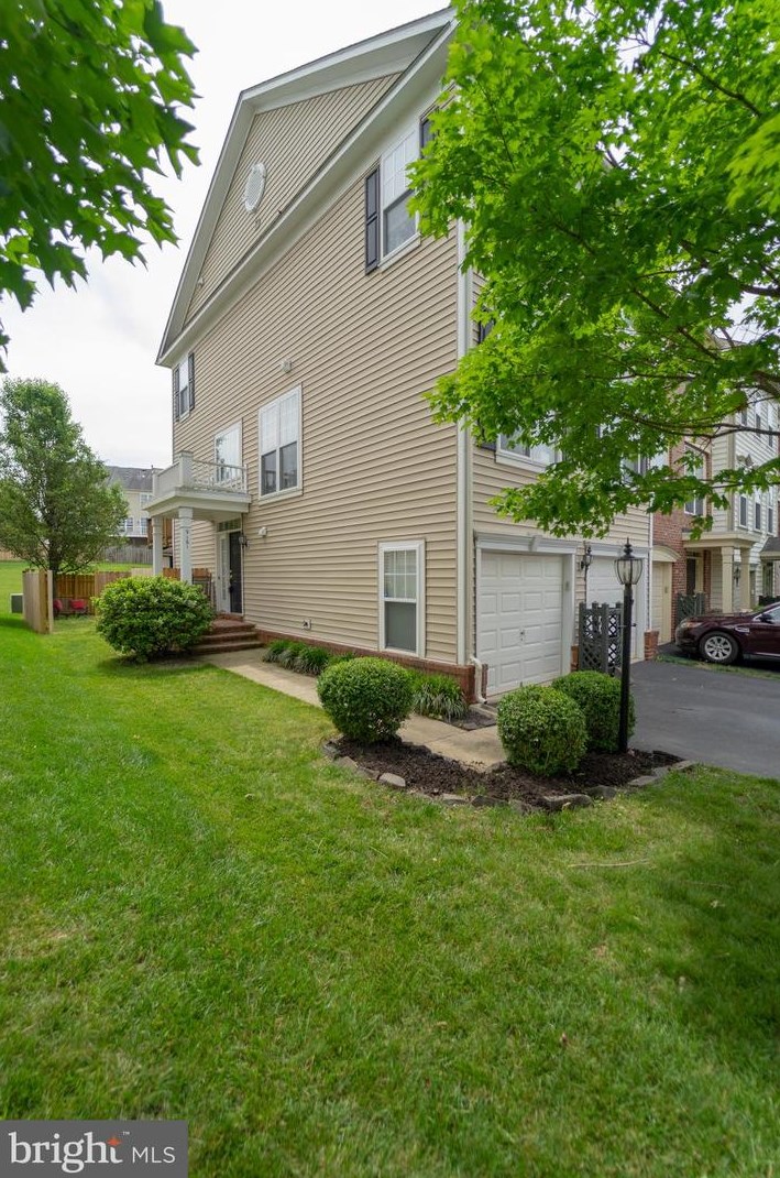9161 Ribbon Falls Loop, Bristow, VA 20136