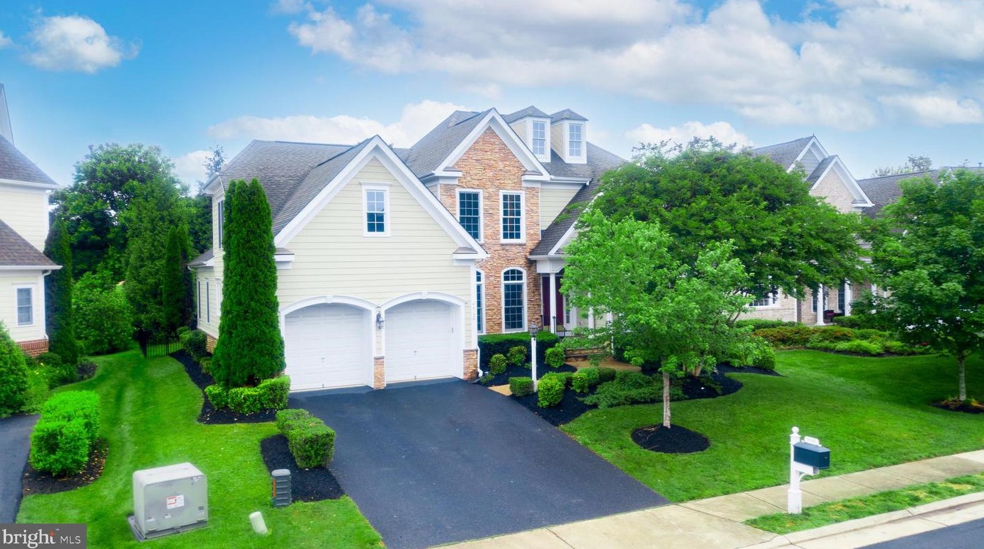 8158 Snead Loop, Gainesville, VA 20155