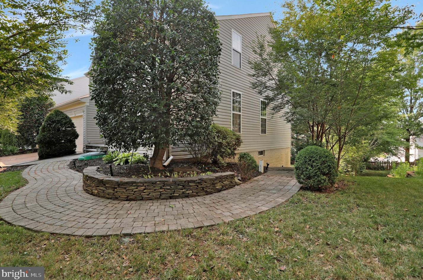 12184 Open Meadow Ln, Bristow, VA 20136