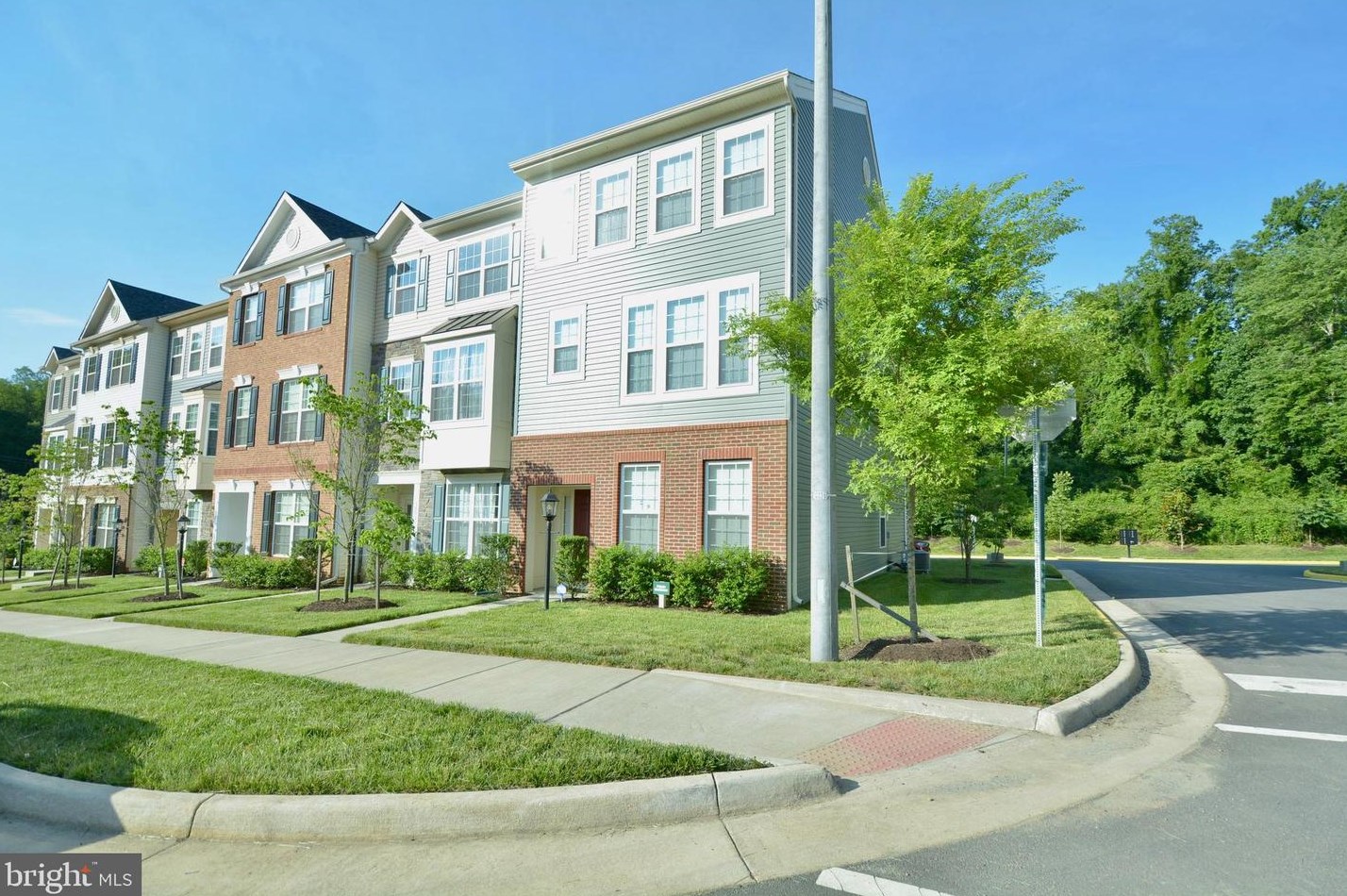 3995 Bradys Hill Rd, Triangle, VA 22172