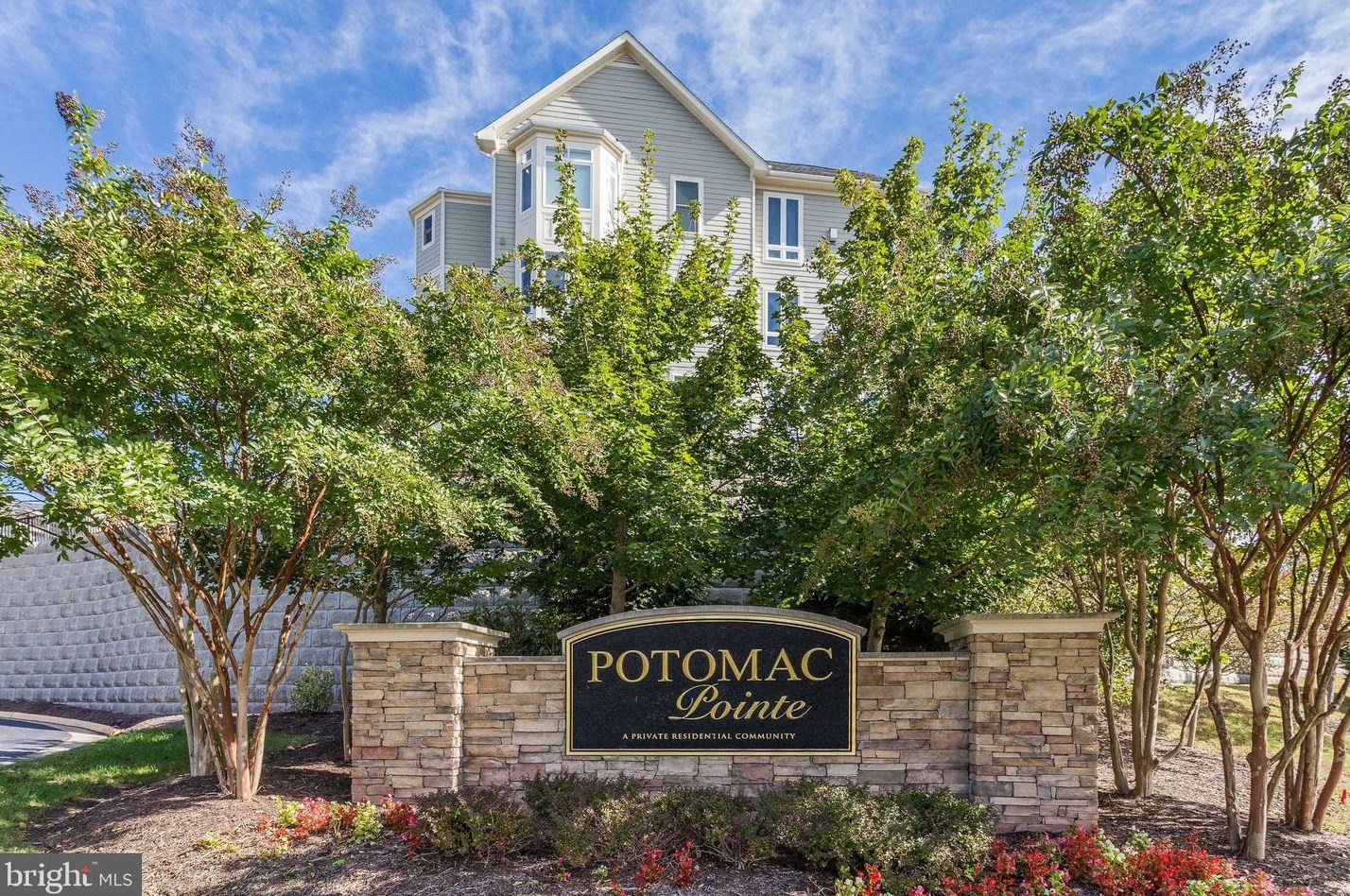 1601 Ladue Ct #101, Woodbridge, VA 22191