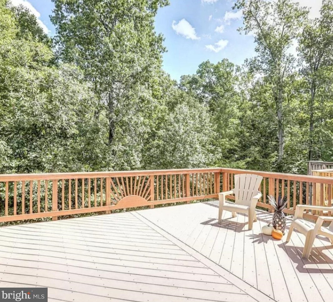 12441 Manchester Way, Woodbridge VA  22192-5147 exterior