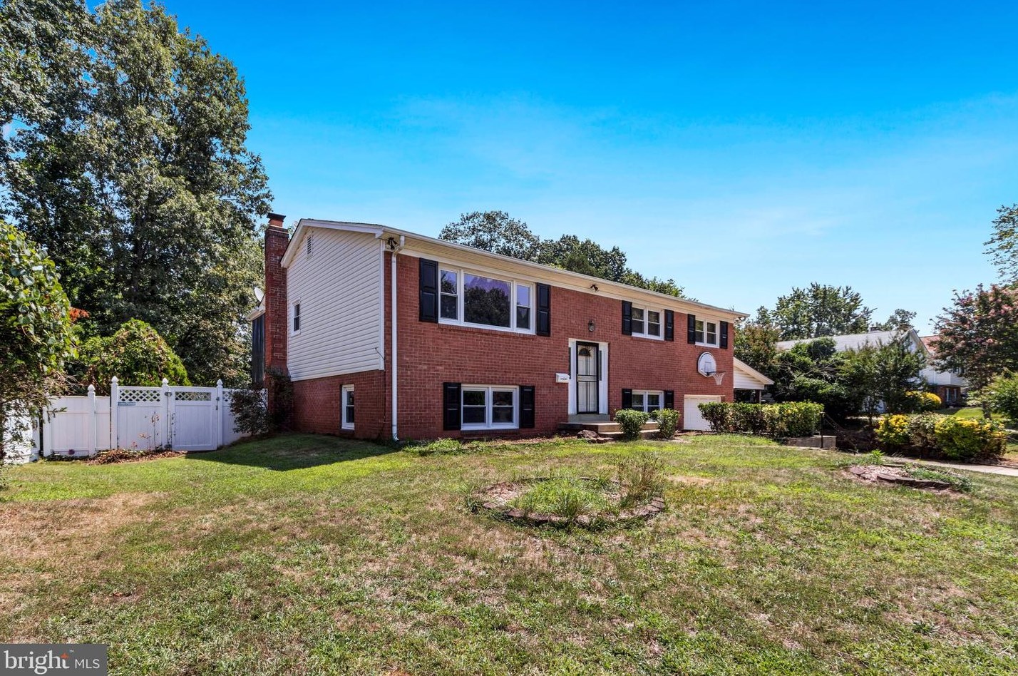 7509 Todd Pl, Manassas, VA 20109-2929