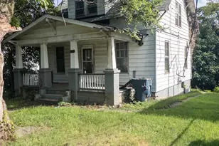 1617 Loudon Ave NW, Roanoke, VA 24018 - Photo 2