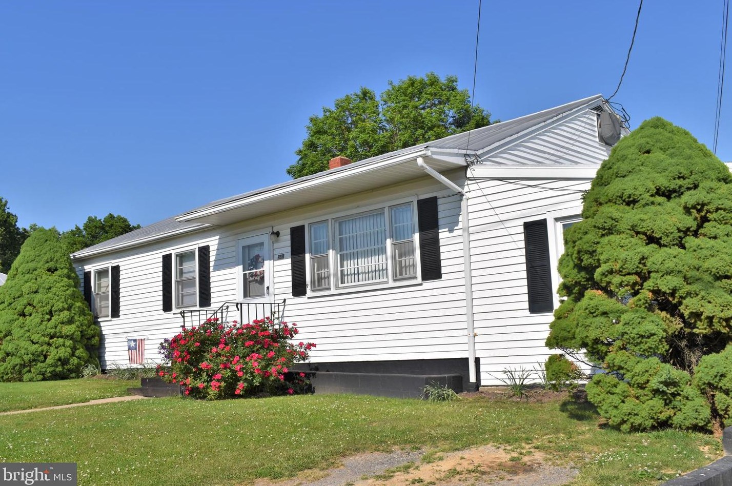 341 Montevideo St, Timberville, VA 22853-9638