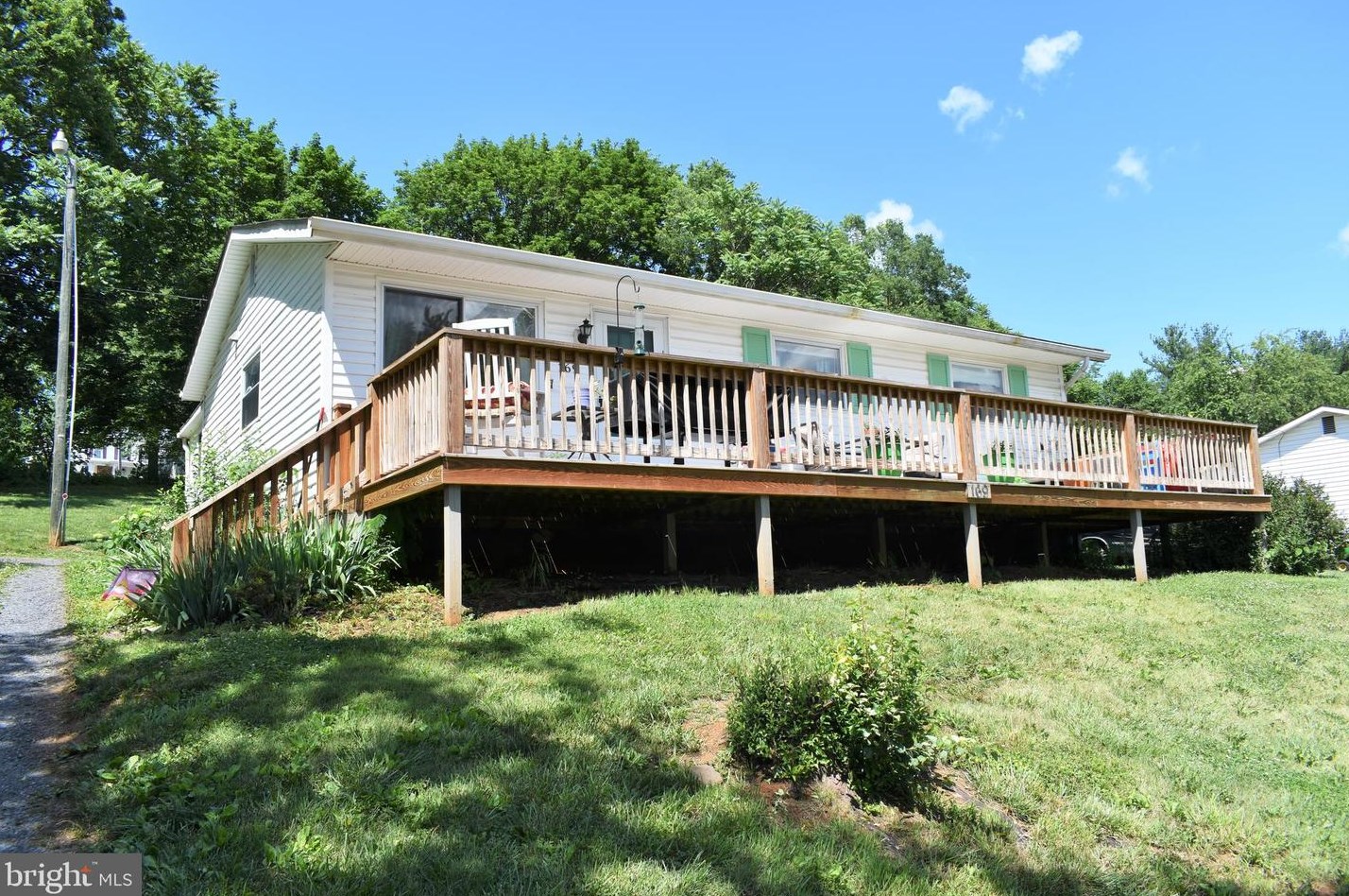 169 Riverside Dr, Timberville, VA 22853-9644