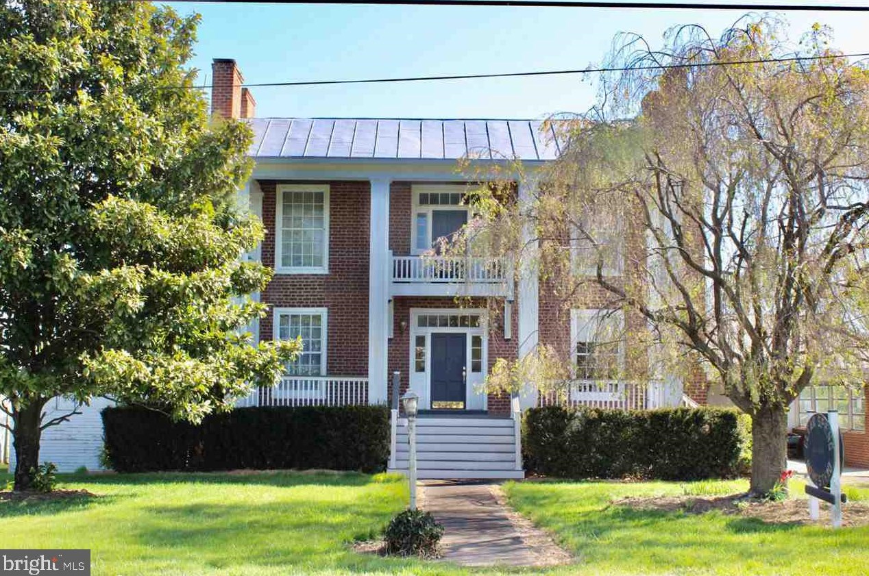 5603 W Dry River Rd, Montezuma, VA 22821