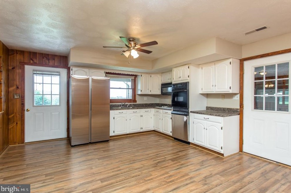 8416 Canine Dr, Timberville, VA 22853