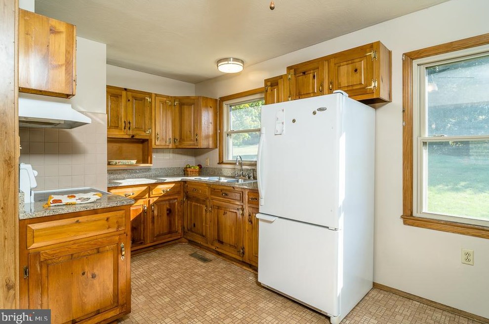 133 Orchard Dr, Timberville, VA 22853-9310