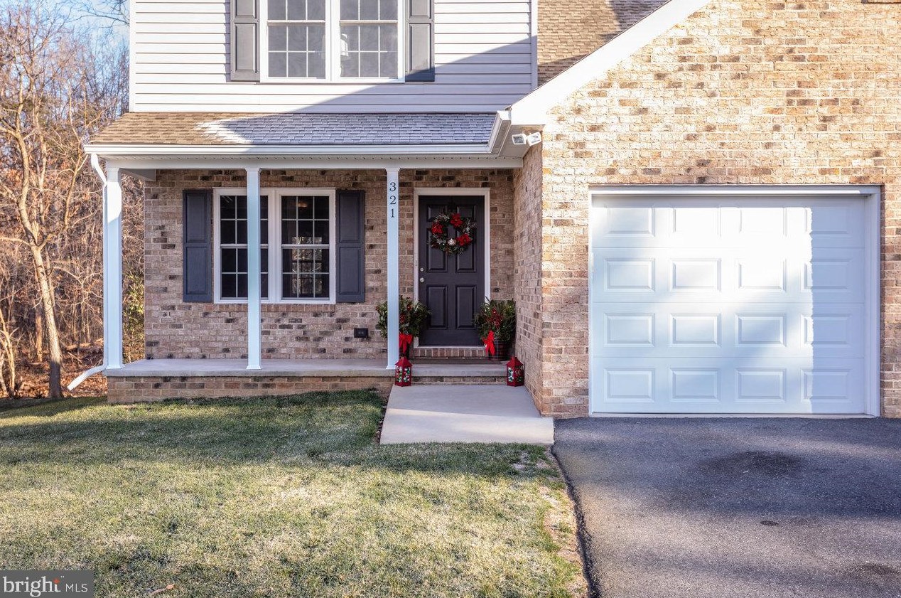 321 Willow Oaks Dr, Elkton, VA 22827