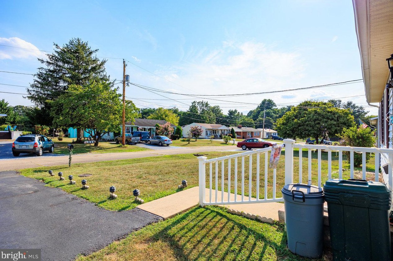312 W Summit Ave, Elkton, VA 22827