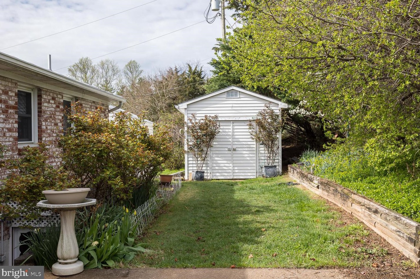 235 Windy Knoll Dr, Harrisonburg VA  22802-8886 exterior