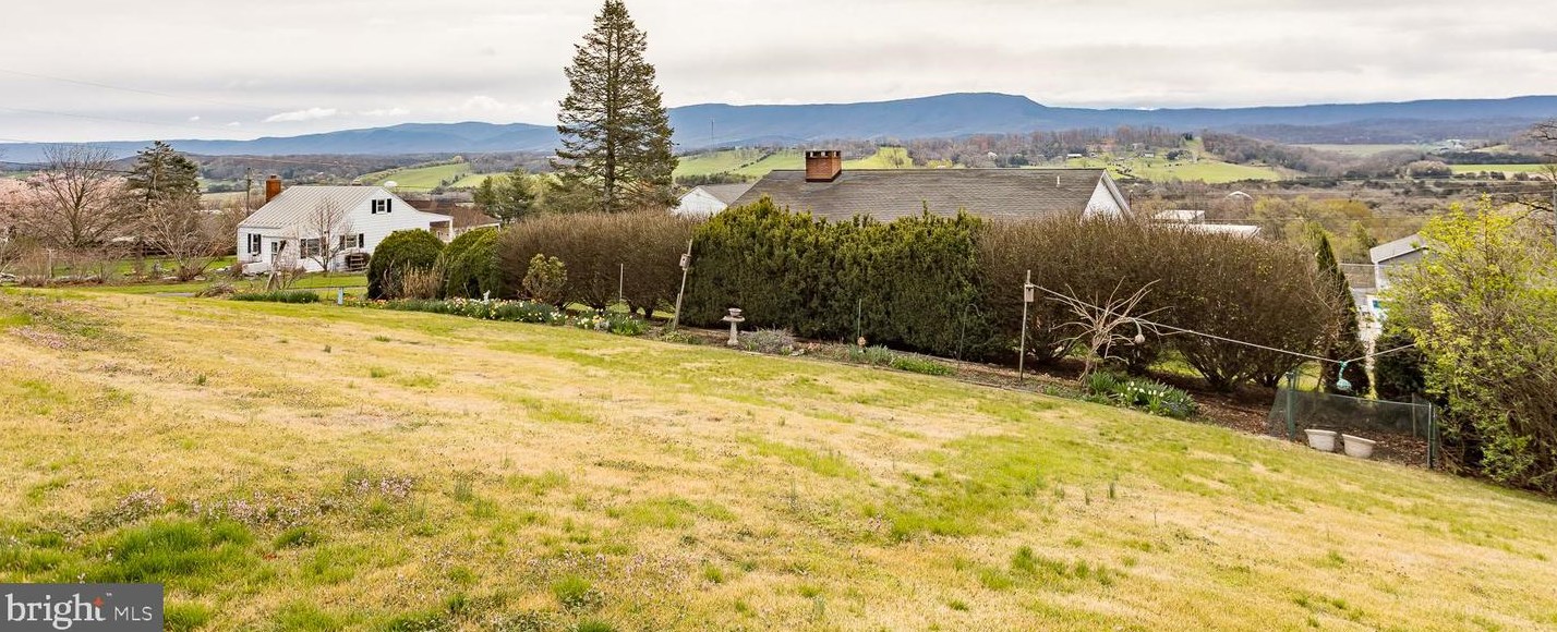 235 Windy Knoll Dr, Harrisonburg, VA 22802-8889