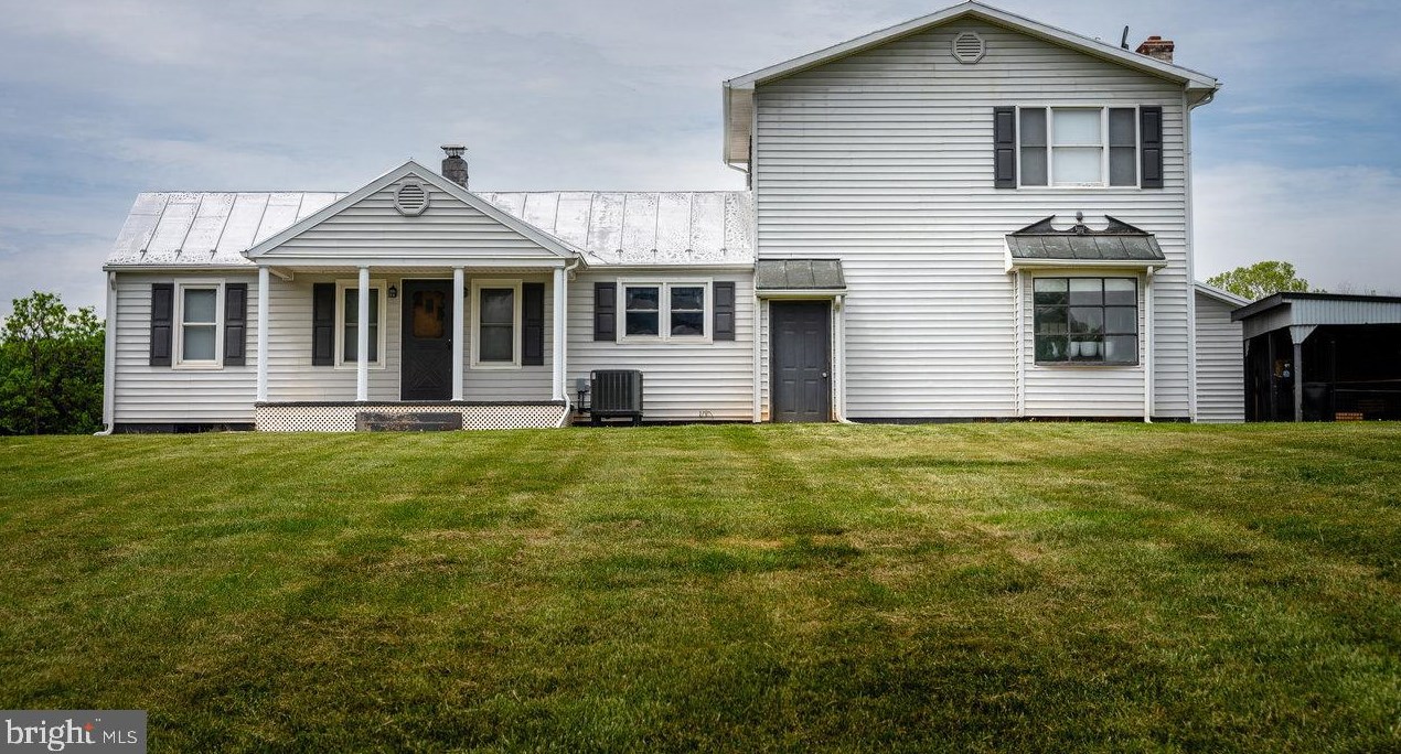 1974 Summers Ln, Harrisonburg, VA 22802