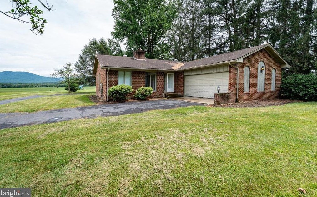 5127 Captain Yancey, Elkton, VA 22827