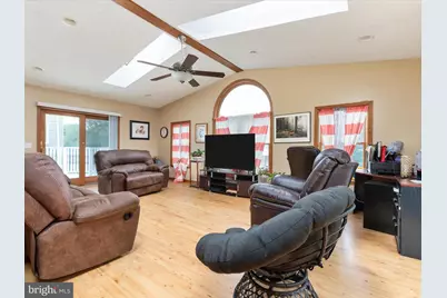 335 N Main Street, Timberville, VA 22853 - Photo 14